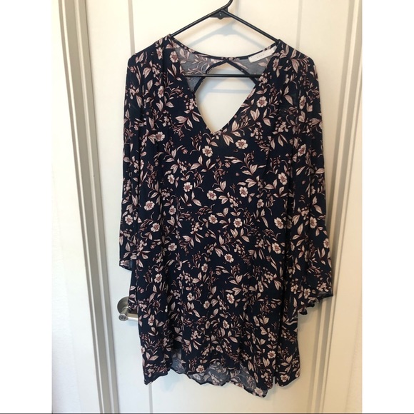 Lush Navy Bell Sleeve Dress - Picture 2 of 3